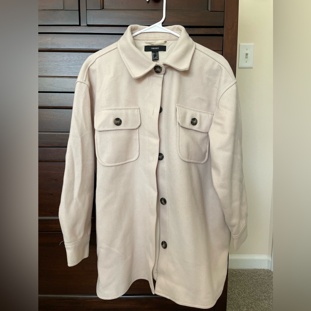 Forever 21 tan fall utility coat.  Excellent condition!